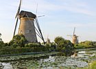 2009-08-16 19-47-38 0033 Molens van Kinderdijk op een hete zomeravond